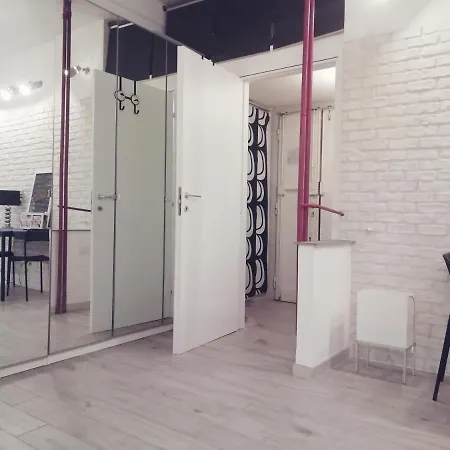 Apartament White
