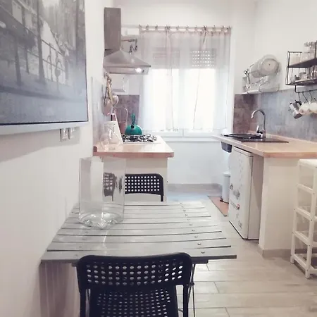 Apartment White *