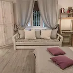 דירה White