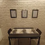 דירה White
