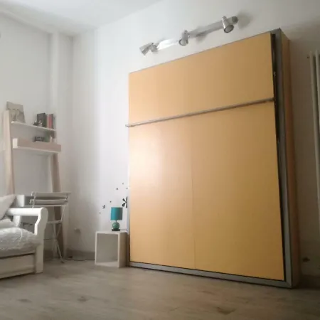 White Appartement Rome